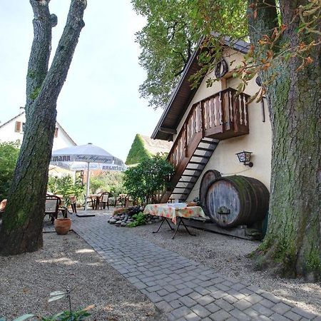 Gasthaus Zum Hirschen Oberrimsingen Dış mekan fotoğraf